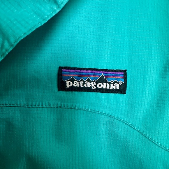 Patagonia women’s torrentshell rain jacket - Picture 3 of 7